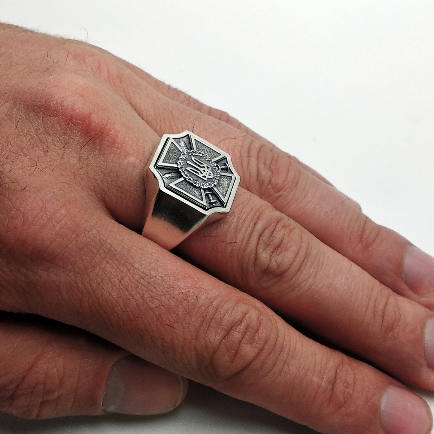 SBU - Servicio de Seguridad de Ucrania, Escudo de Armas, Espadas y Cruz, Sello de Plata de Ley para Hombre