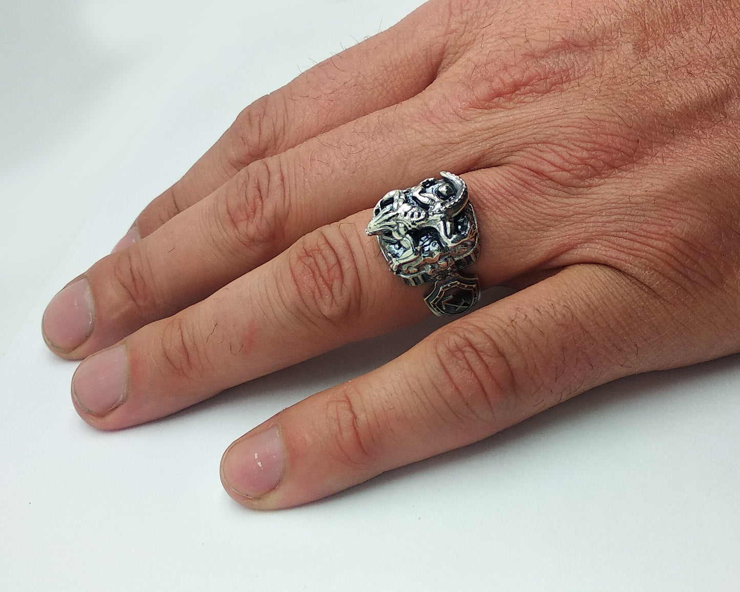 Talismán de Salamandra • Símbolo del Zodíaco Sagitario • Anillo para Hombre • Plata de Ley 925