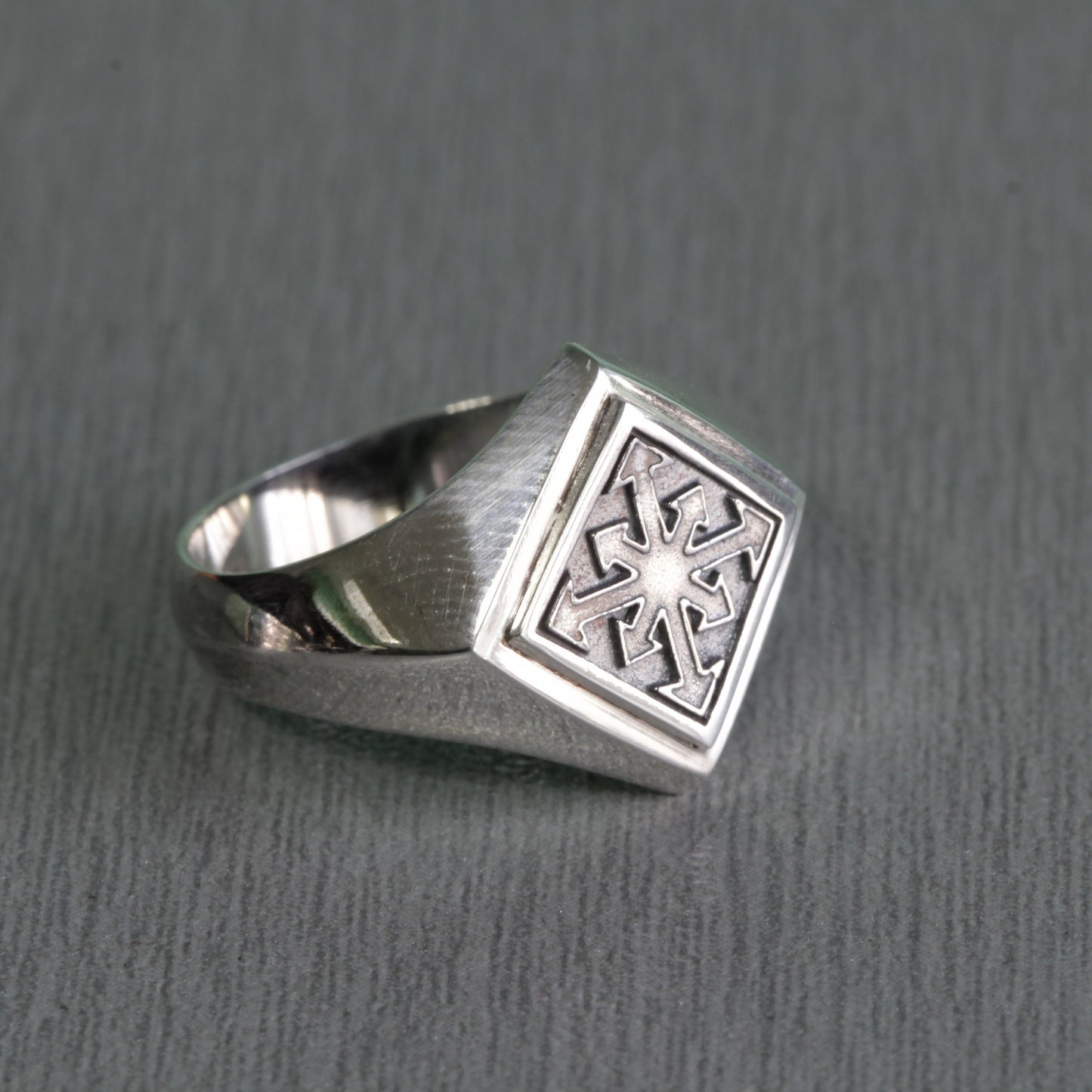 warhammer
Symbol of Eight
Symbol of Chaos
sterling silver ring
Sterling Silver 925
silver gift for him
occult ring
mens signet
mens ring
Men ring
Law and Chaos
Gifts for men
gift for husband
Gift for him
gift for her
gift for boyfriend
Chaos Magic
occult jewelry
alchemy ring
magic jewelry
chaos ring
women signet ring
sigil ring
pinky ring