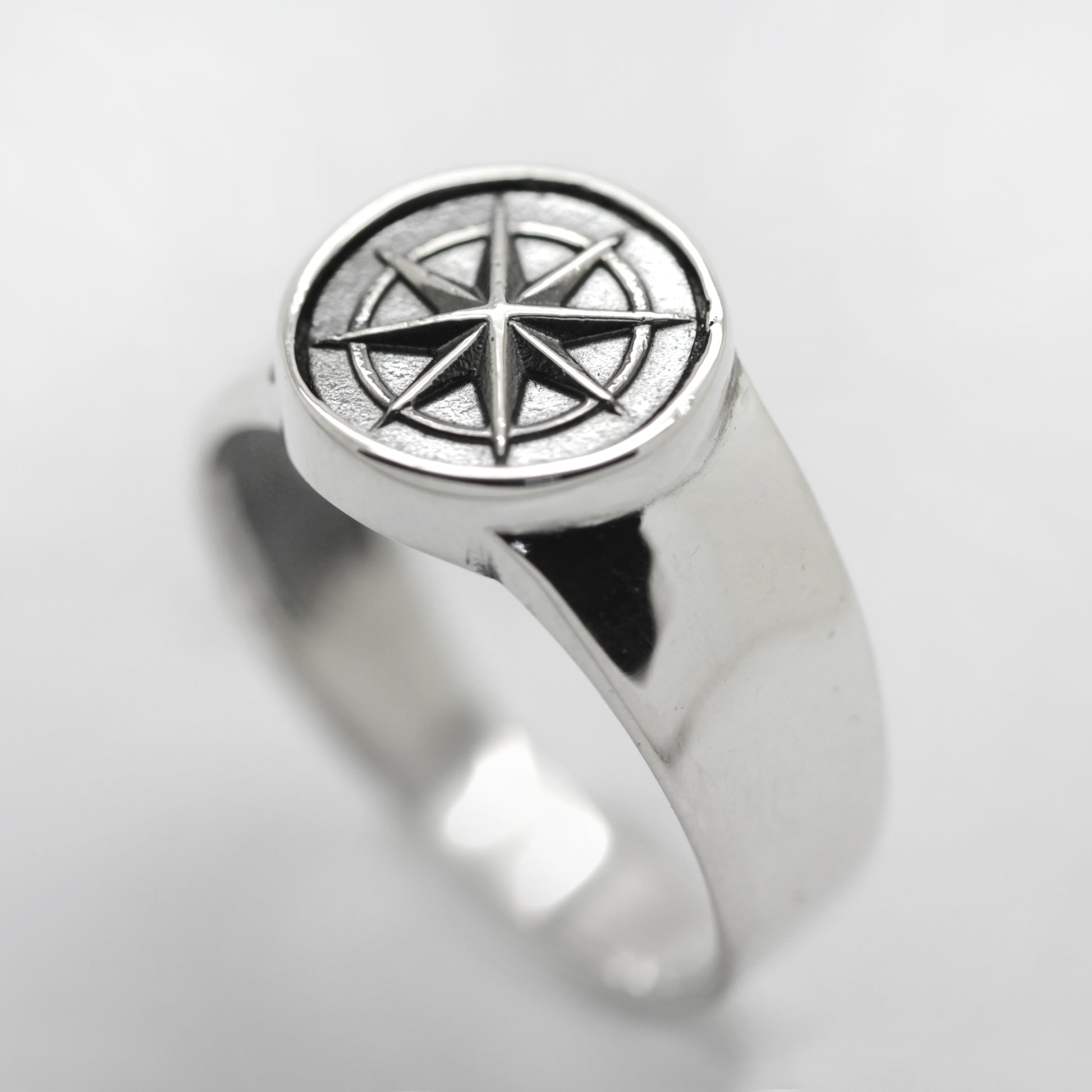 Windrose Ring Sea Compass Light Pinky Round Top Sterling Silver Signet