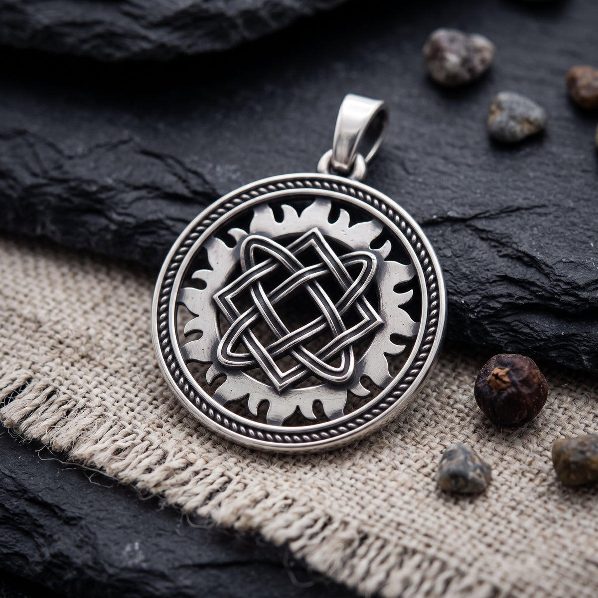 Star of Lada Pendant – Slavic Goddess Symbol in 925 Sterling Silver, Pagan Amulet Necklace