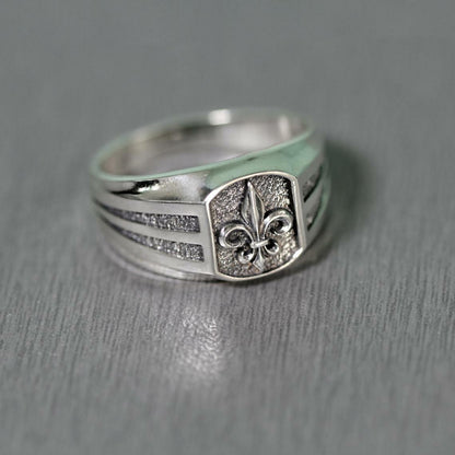 Heraldic Lily Fleur-de-lis Mens Signet Sterling Silver Ring