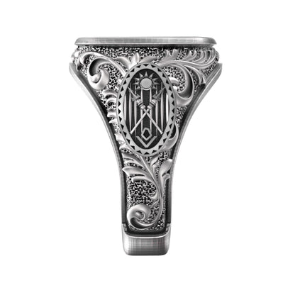 Madagascar silver signet ring with engraved island map, tribal symbols, zebu bull, palm and shield details. Handcrafted men’s jewelry in oxidized sterling silver 925, bold ethnic heritage design, unique symbolic statement ring, heavy masculine accessory, perfect gift for travelers, collectors, or lovers of African culture.