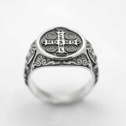 Medaile svatého Benedikta Exorcismus Katolický barokní pečetní prsten ze stříbra