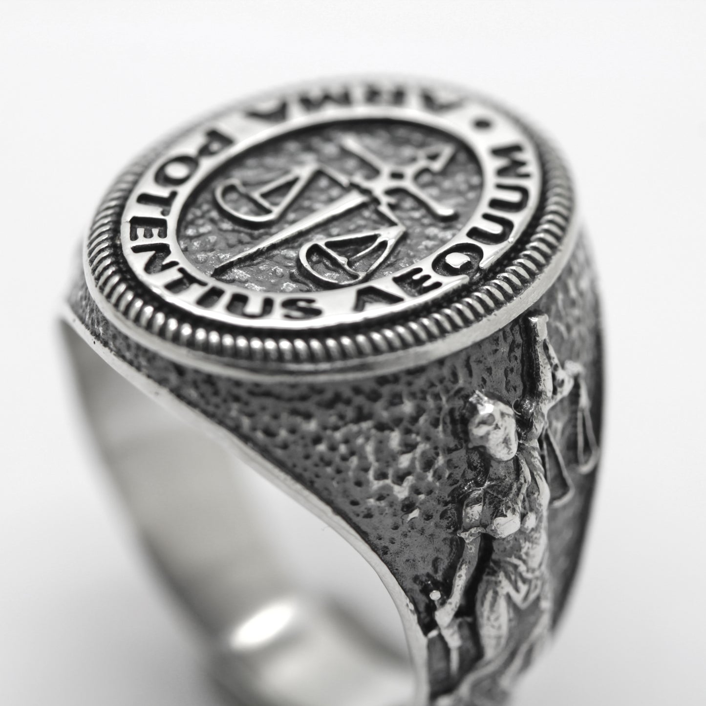Themis řecká bohyně spravedlnosti, dáma spravedlnosti, právník dárek, stříbrný pečetní prsten 
