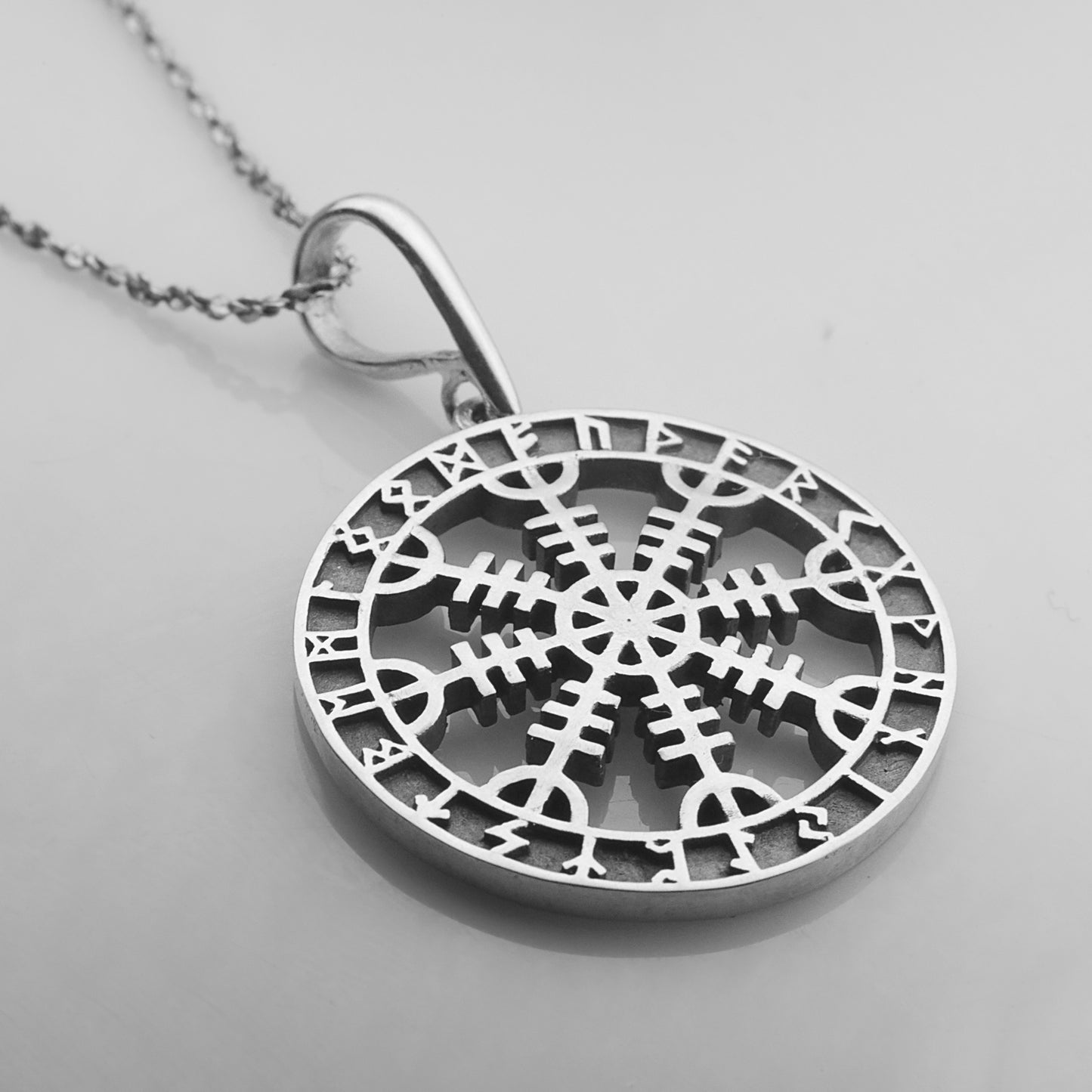 The Helm of Awe, Vegvisir, Runic Circle, Viking Runic Compass, Pendant Sterling Silver 925