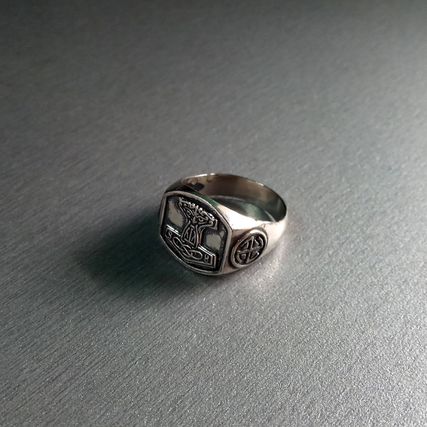 Thors Hammer Mjolnir Mjölnir Ring Sterling Silver