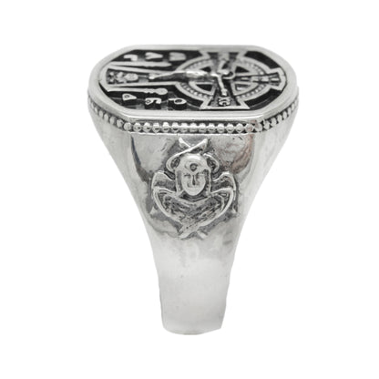 Jesus Christ Сrucifixion Celtic Style Cross Sterling Silver Signet Ring